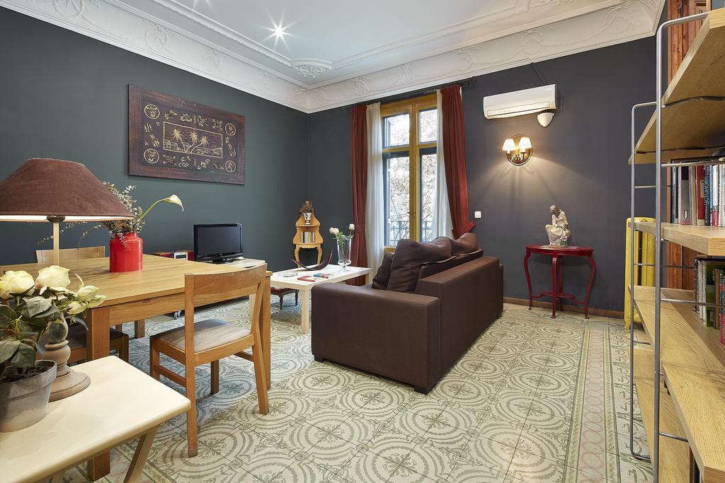 Fewdays Barcelona Apartments Ngoại thất bức ảnh