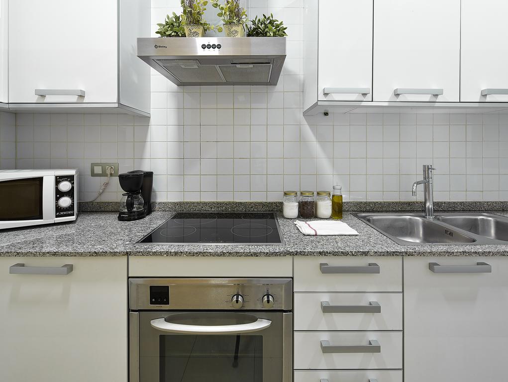 Fewdays Barcelona Apartments Ngoại thất bức ảnh